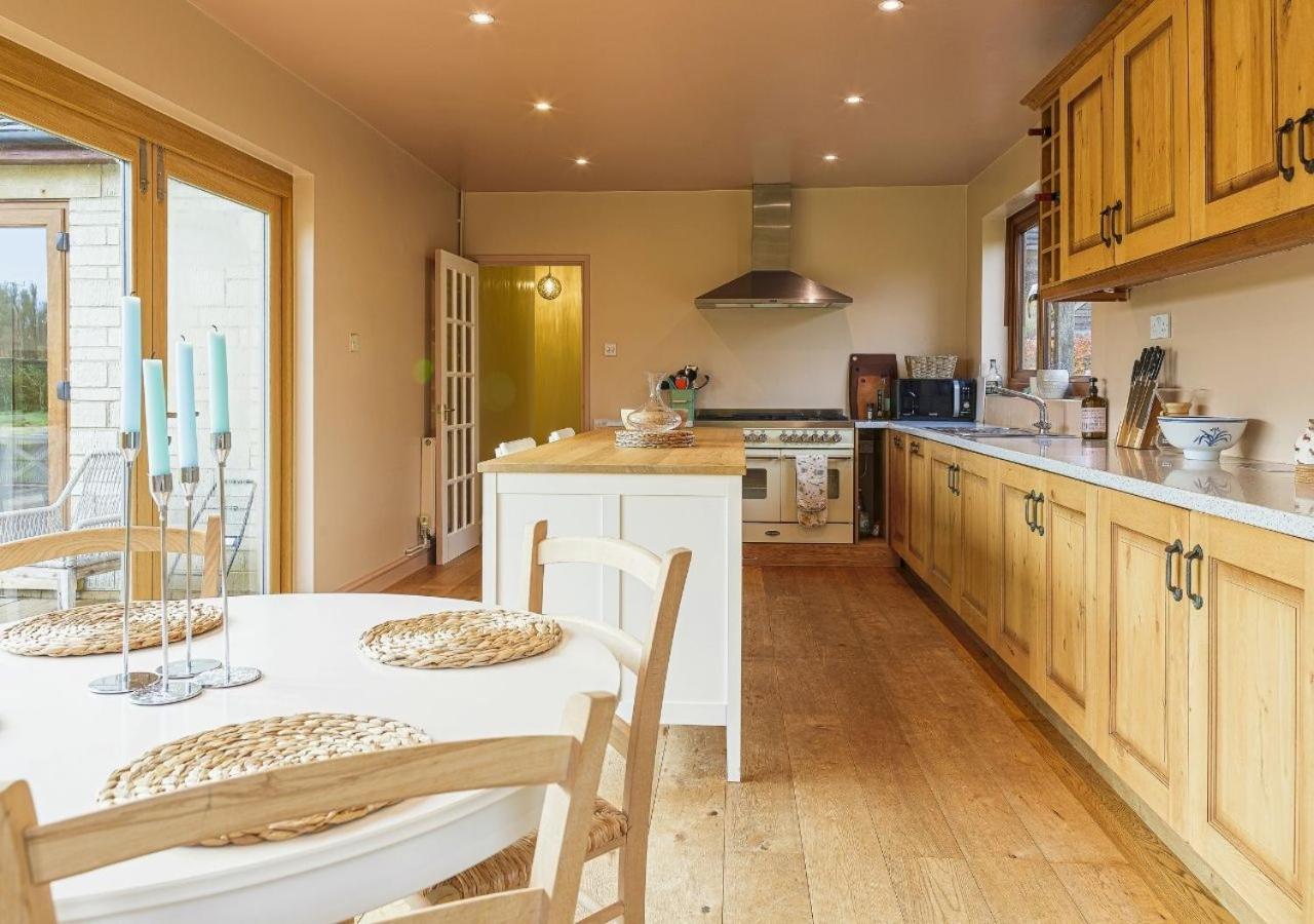 Charming 3Bd Cotswolds Family Retreat Villa Bourton-on-the-Water Exterior foto