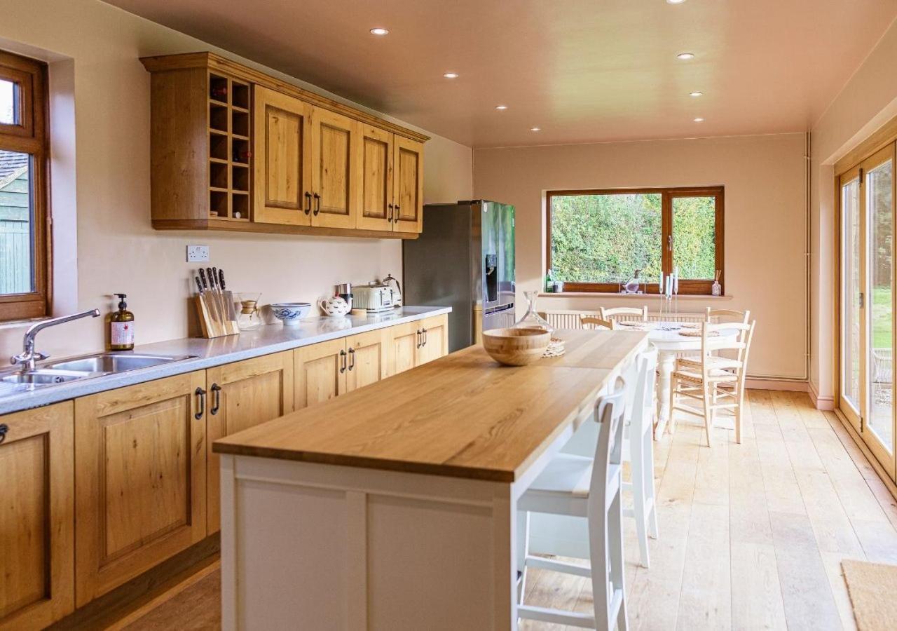 Charming 3Bd Cotswolds Family Retreat Villa Bourton-on-the-Water Exterior foto